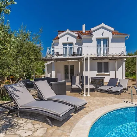 Дом отдыха Cozy House In Brzac