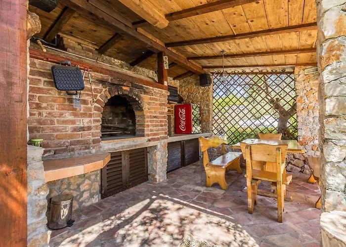 Cozy House In Holiday home Brzac