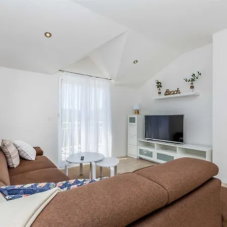 بيت للعطل Cozy House In Brzac